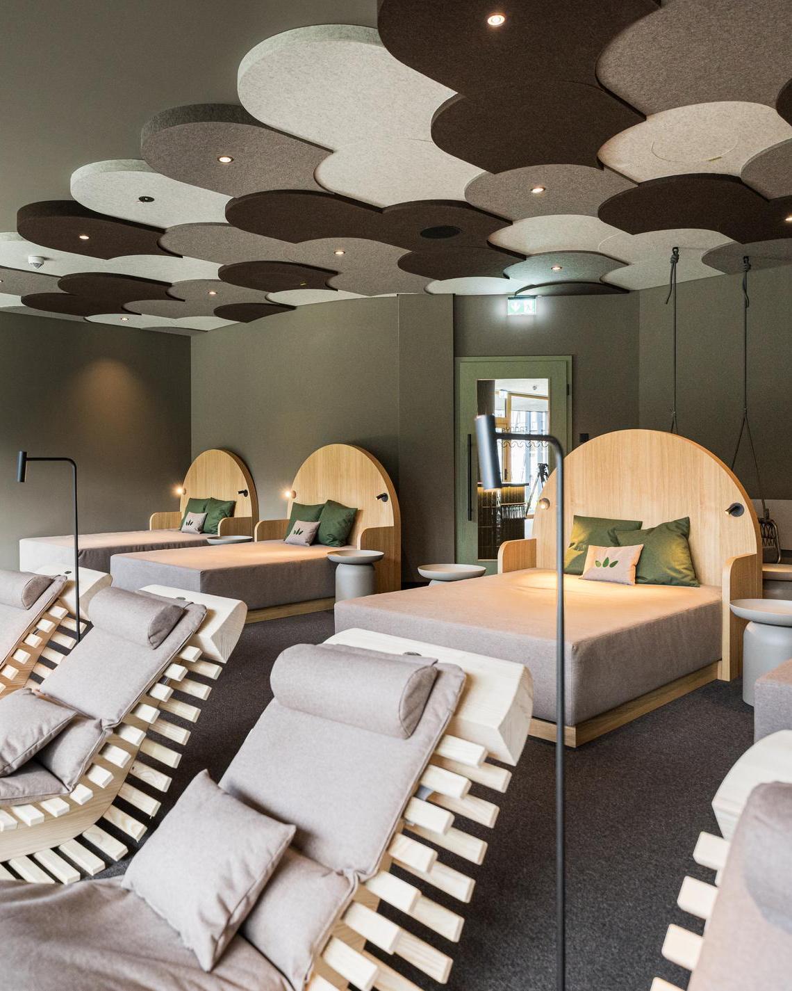 Spa-Ruheraum-Kanapee-KraftquelleFANNY-Wellnesshotel-Allgaeu