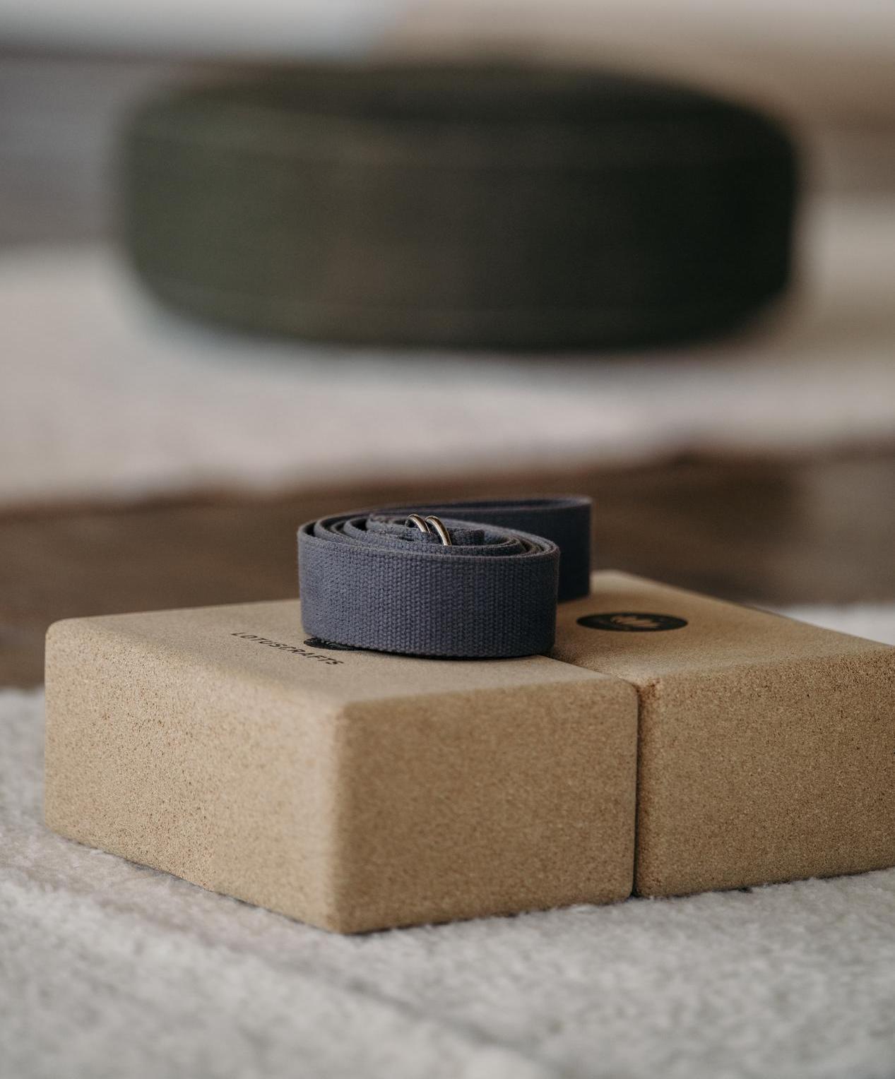 Yoga-Equipment-Wellness-KraftquelleFANNY-Wellnesshotel-Allgaeu