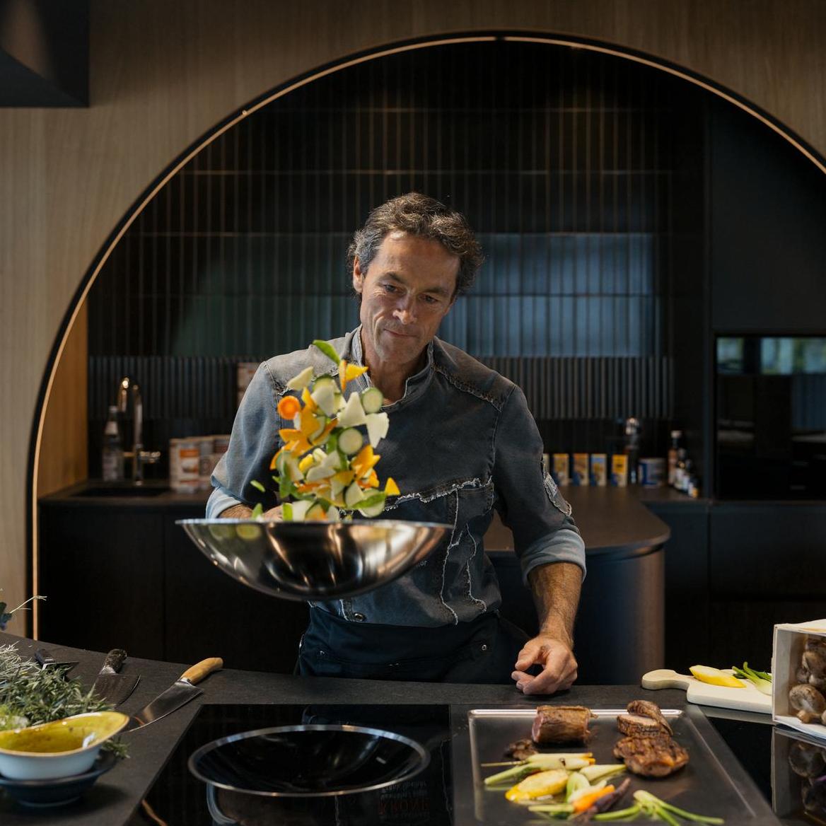 Kochen_Chefkoch_Frank_Uebelhoer_Kulinarik_Genuss_Xavers_Wellnesshotel_KraftquelleFanny_Allgaeu
