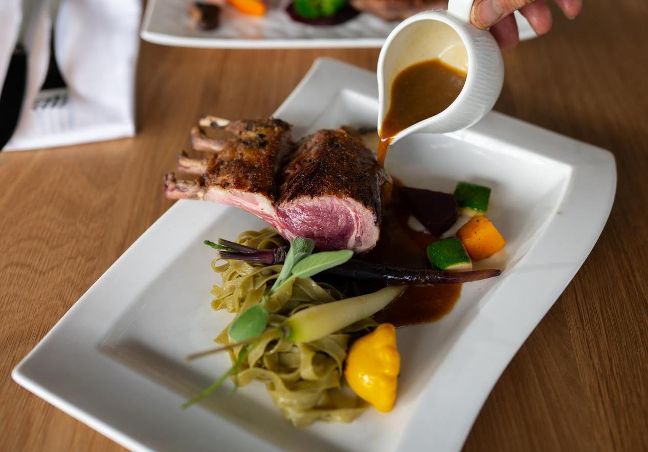 Essen-Gericht-Genuss-Fleisch-Kulinarik-Xavers-Restaurant-KraftquelleFANNY-Wellnesshotel-Allgaeu