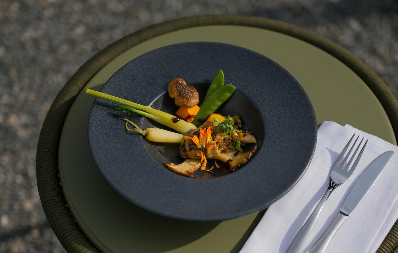 Teller_mit_Essen_Kulinarik_Genuss_KraftquelleFanny_Wellnesshotel_Allgaeu