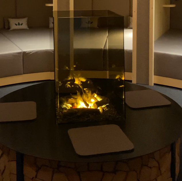Feuerstelle-Ruhebereich-FANNYsNest-Wellness-Spa-KraftquelleFANNY-Wellnesshotel-Allgaeu