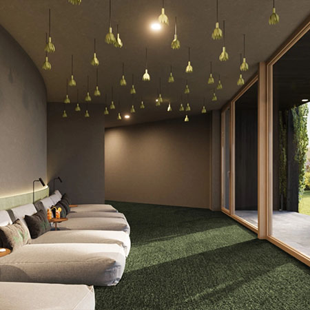 Liegen im Spa-Ruheraum mit Blick ins Grüne