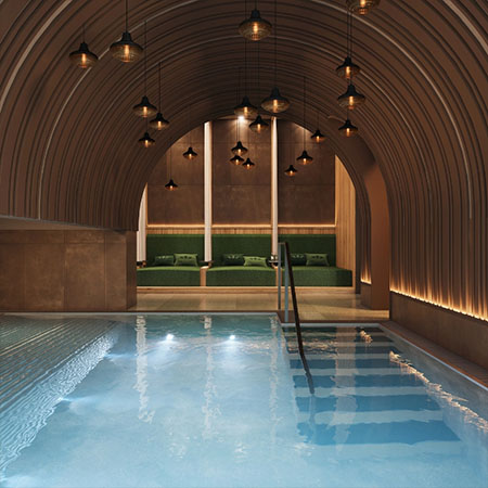 Innenpool im Spa-Bereich des Hotels