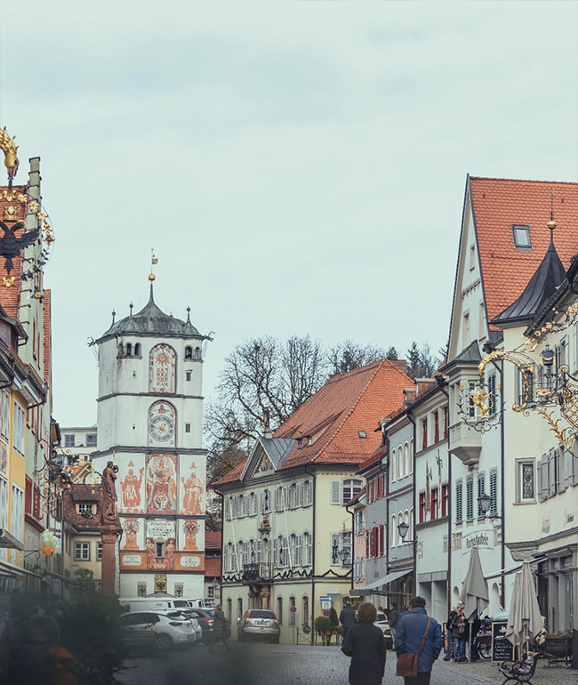 Historische Altstadt von Wangen mit Stadtturm und bunten Häusern